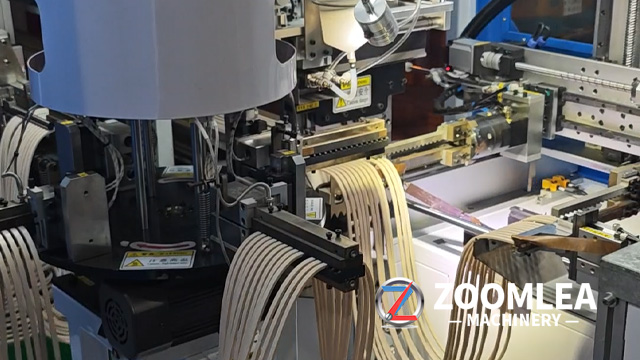 正凌智能化全自動(dòng)密封圈粘接機(jī)設(shè)備：每10秒10條密封圈下線，看得見的經(jīng)濟(jì)效益